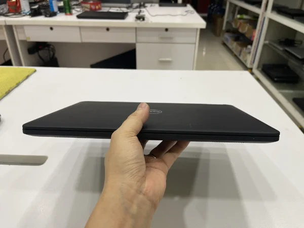 Dell-Latitude-7270-2