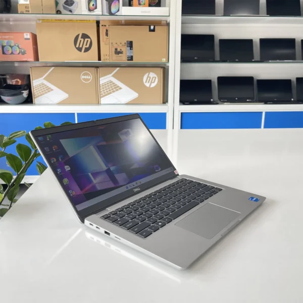 Dell Latitude 5320-2