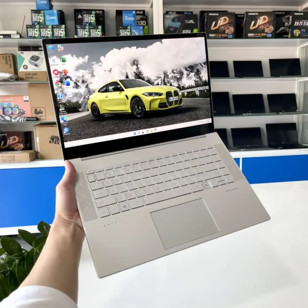 HP-Envy-15-EP1045TX-4